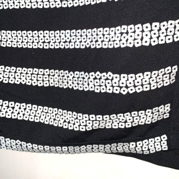 Bob Mackie Wearable Art Black Sleeveless Top W/ Silver Stripe Detail Womens L Po - Picture 5 of 8